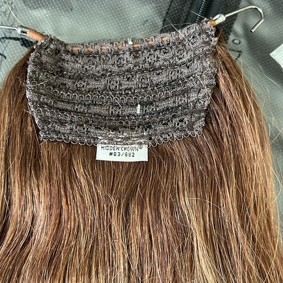 NEW-HIDDEN CROWN- BUNGEE PONYTAIL- COLOR 882 dark ash blonde wavy-human hair 18” - Picture 4 of 15